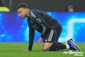 山本由伸连续两年包揽泽村赏与联盟 MVP，奠定日职第一人地位